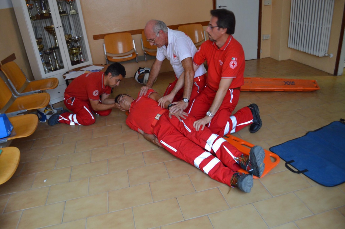 Esercitazione di primo soccorso dei volontari CRI Certaldo
